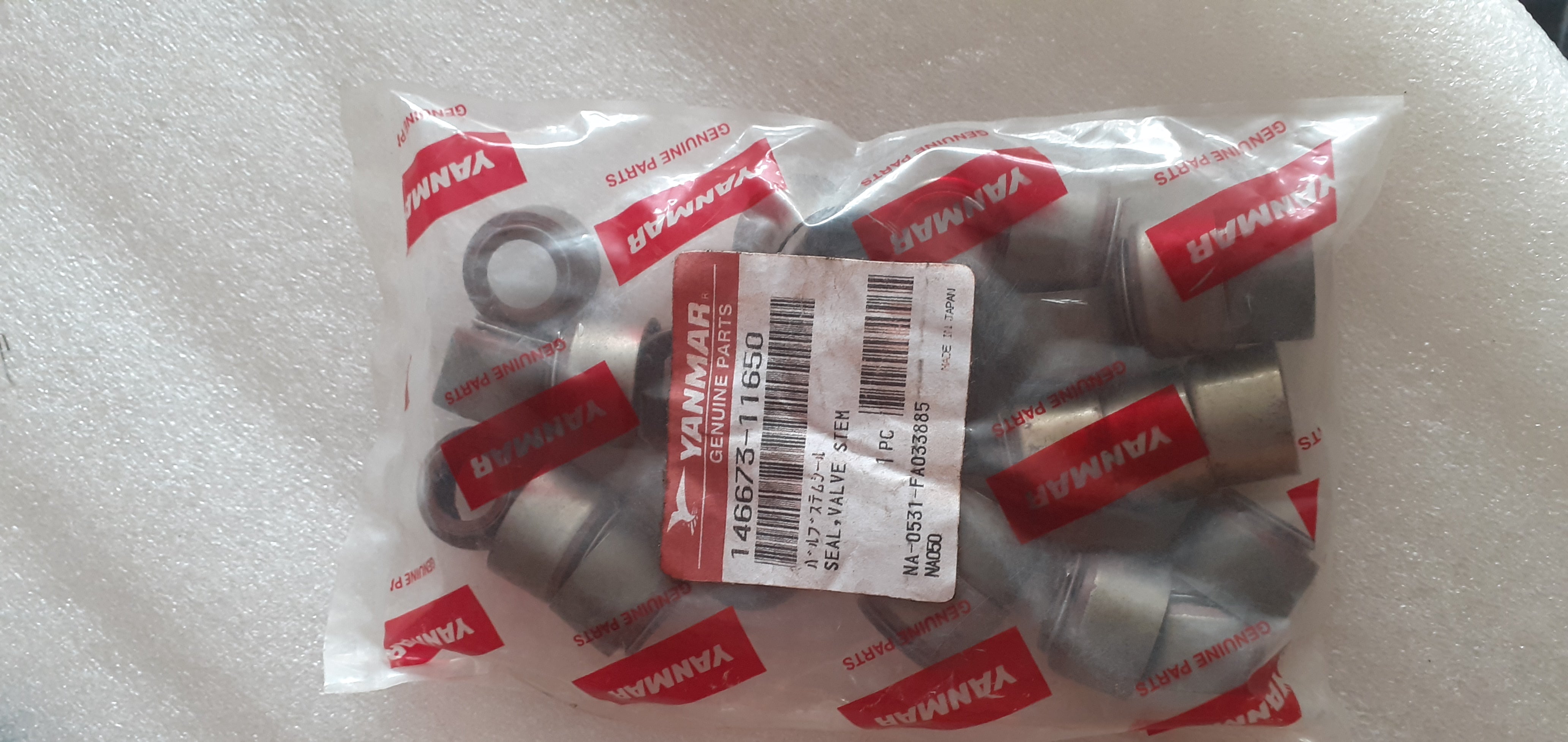 SEAL, VALVE STEM 146673-11650