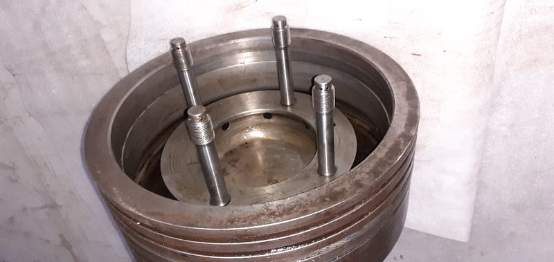 PISTON CROWN WITH BOLT