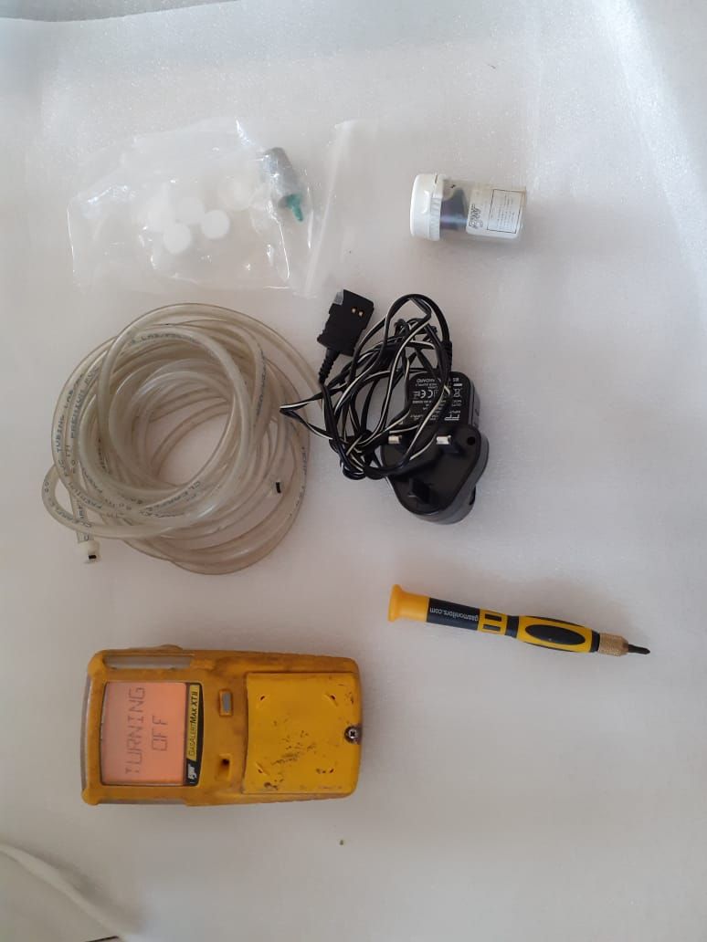 MULTI PRO CONFIN SPACE GAS / GAS DETECTOR ( PLUS REPAIRED CHARGES )